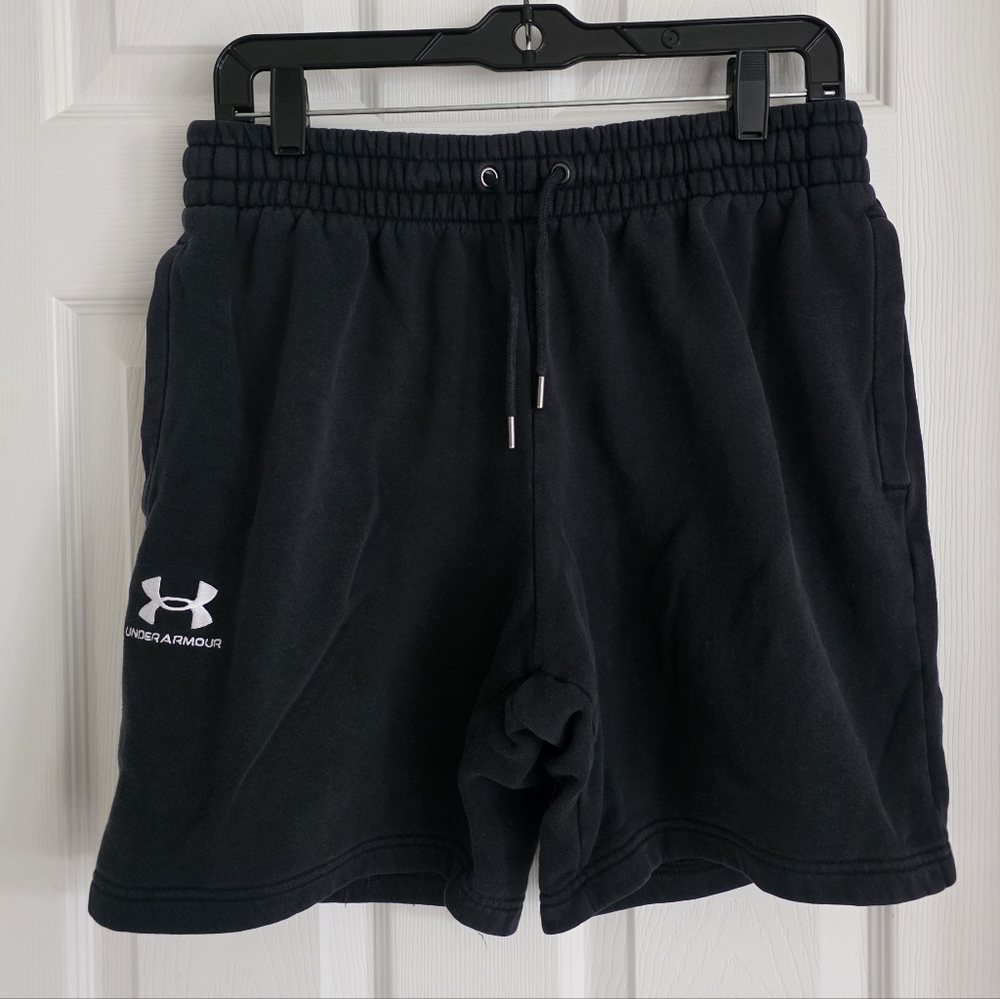 Under Armour Men's Black Athletic Shorts Size L